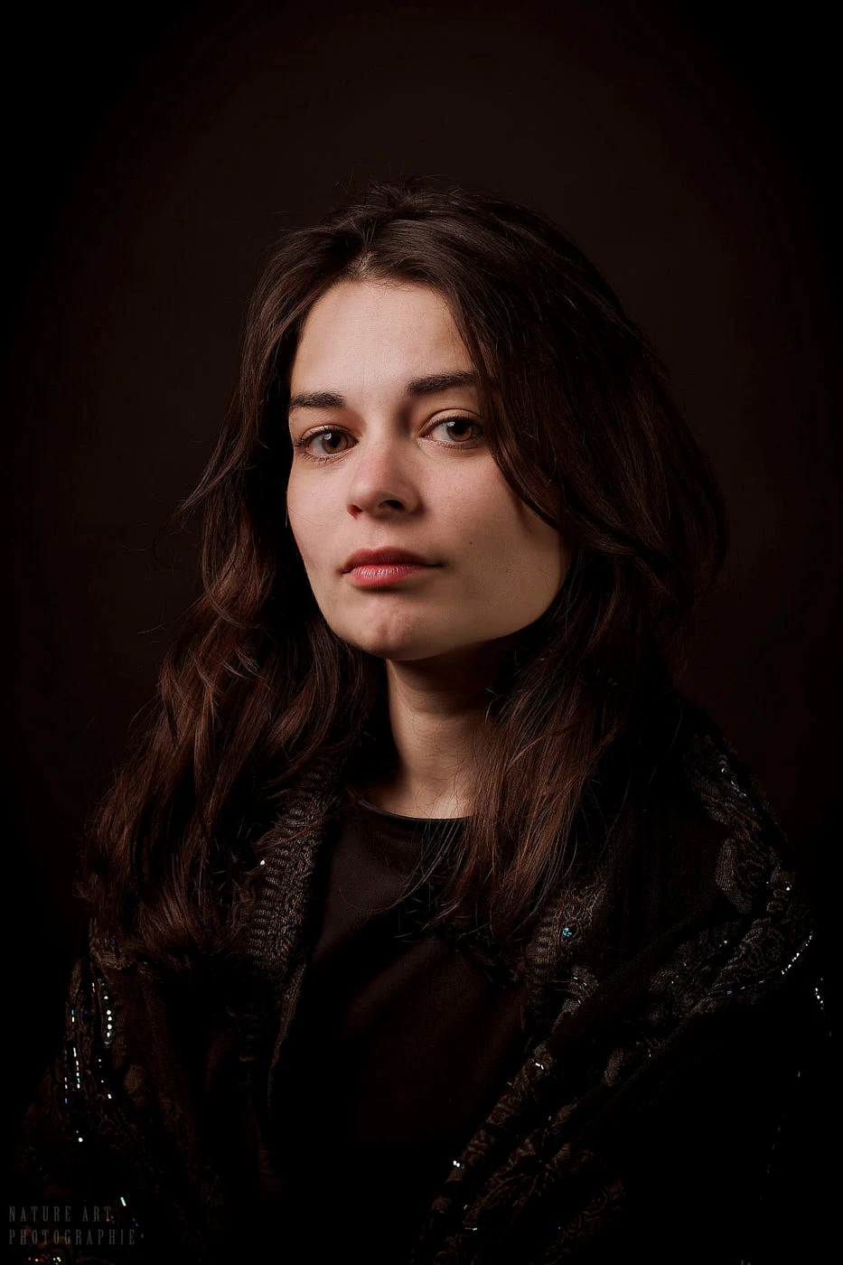 femme au châle face couleur